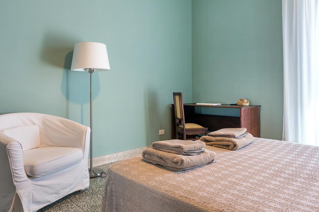 Alcala Living Apartments Catania Bagian luar foto